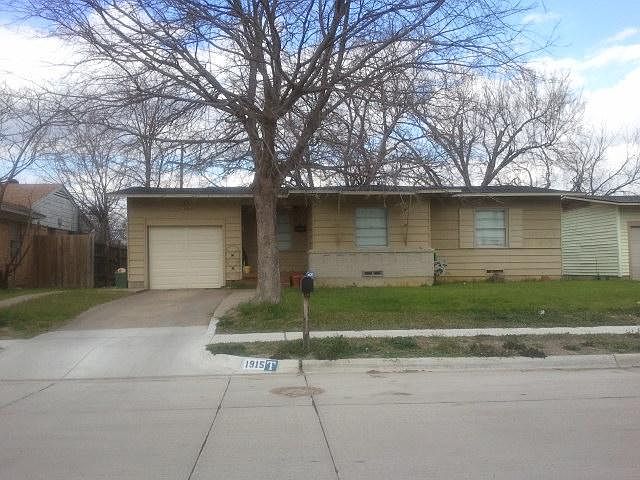 1st image of 1915 Glenhaven St