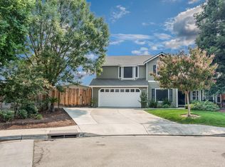 647 N Dartmouth Ave, Clovis, CA 93611