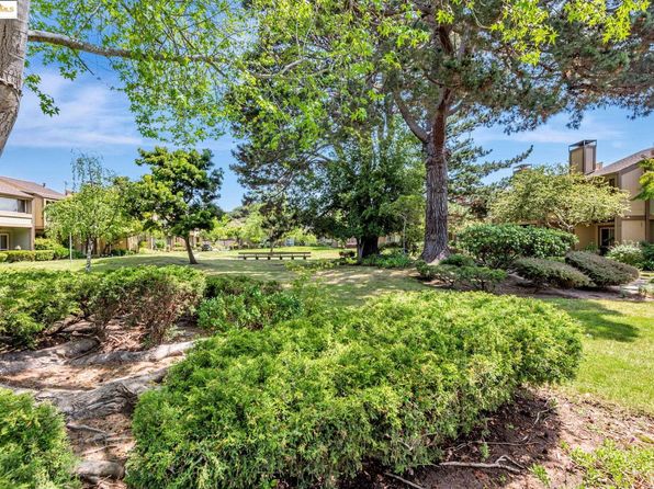1160 Marianas Ln, Alameda, CA 94502