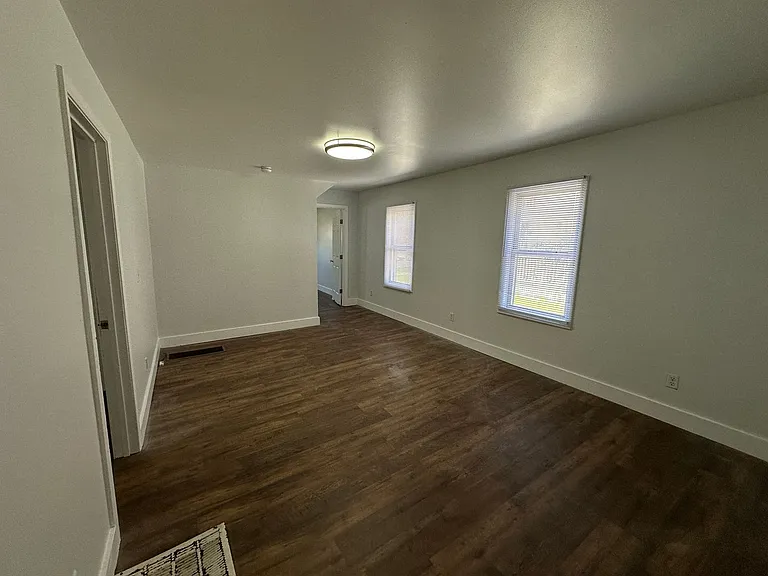 64 Grant Street — Photo 4