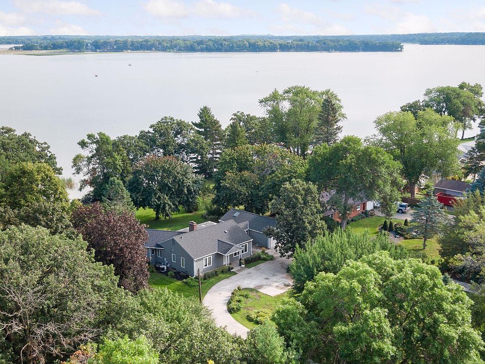 2215 S Shore Blvd, White Bear Lake, MN 55110 | Zillow