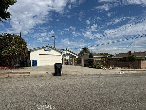 2nd image of 904 N Azalea Dr