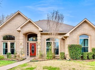 113 Somerset Dr, Garland, TX 75040