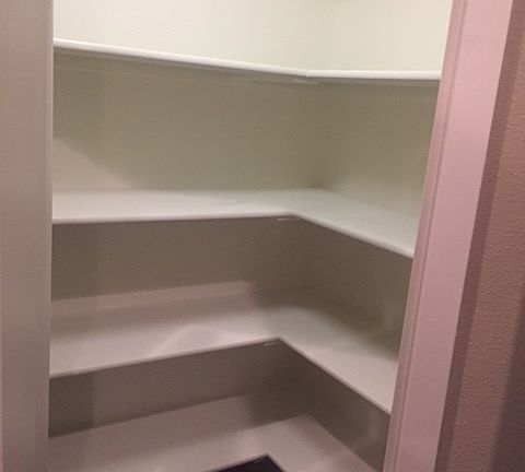 3rd image of 2727 NE 131st Ct