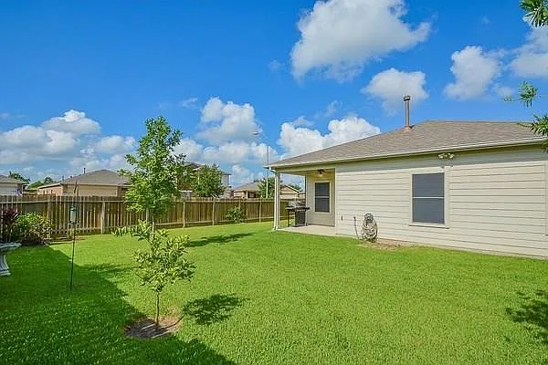 623 W Newport Bnd — Photo 20