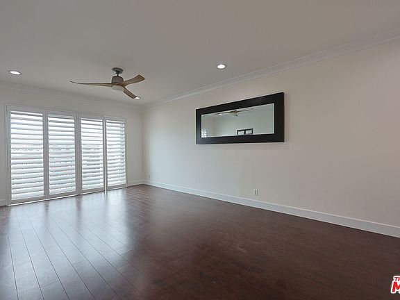 2nd image of 1440 23rd St APT 309