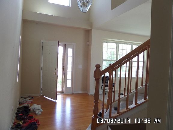 4th image of 39480 N Queensbury Ln
