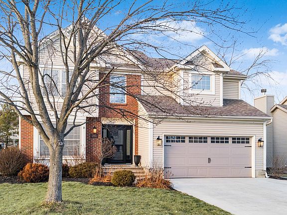 3rd image of 2982 Jamestown Dr