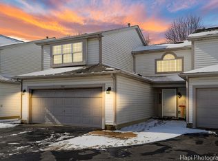 1202 Dunamon Dr, Bartlett, IL 60103