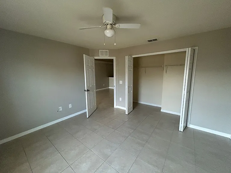 523-527 SE 6th Pl — Photo 7
