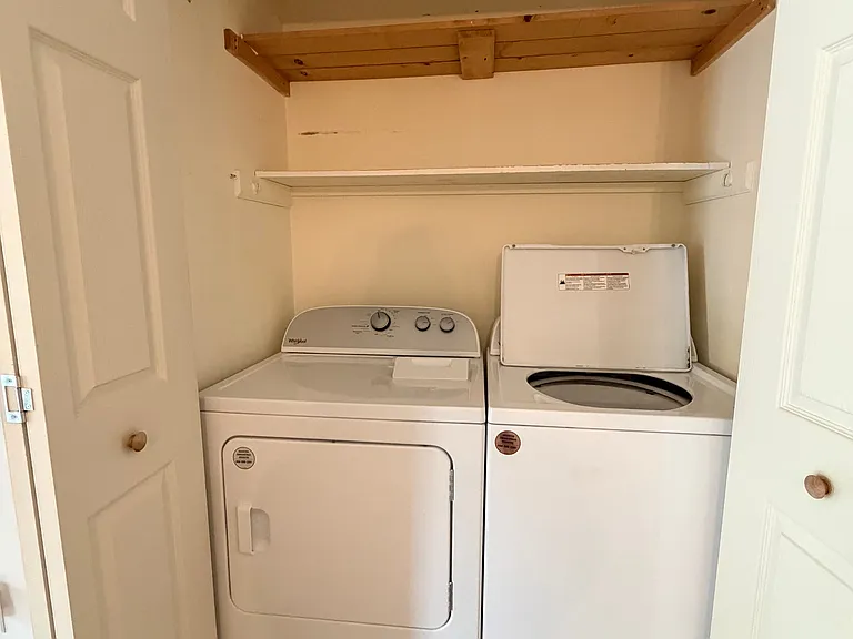 418 Westbrook Ct — Photo 30