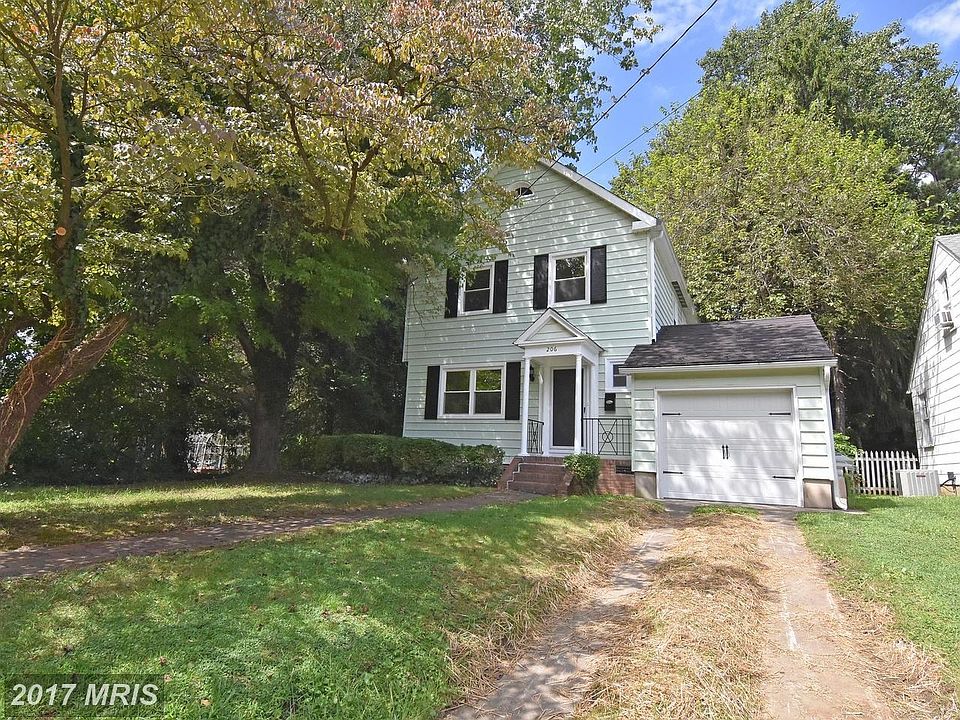 Totally Remodeled Colonial On Picturesque Street