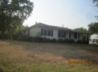 910 Chestnut Grv N, Maceo, KY 42355