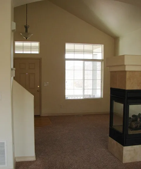 7261 Grand Prairie Dr — Photo 3