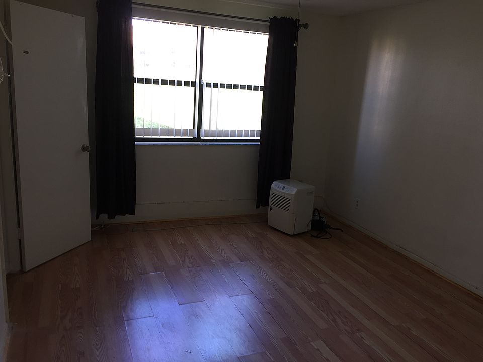 2nd image of 10101 Sunrise Lakes Blvd APT 105