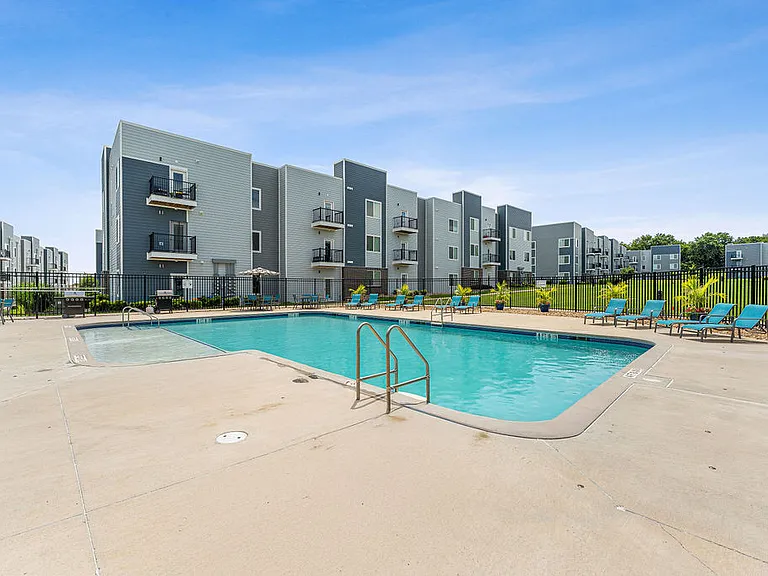 Lofts at Fox Ridge — Photo 18