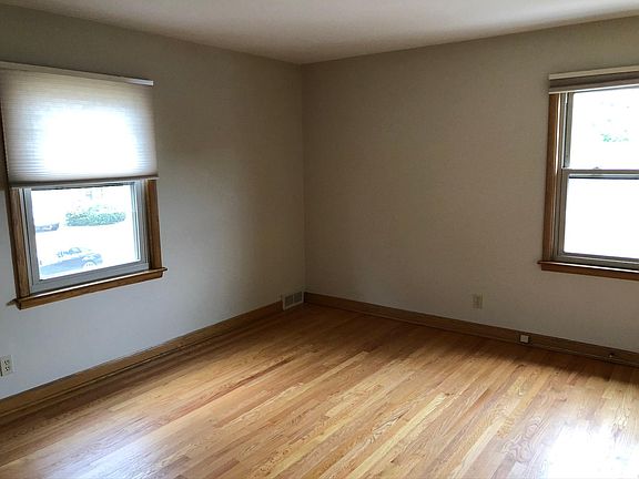 5th image of 2025 N 84th St