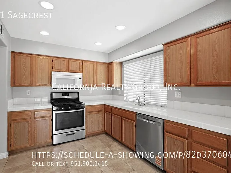 41 Sagecrest — Photo 17