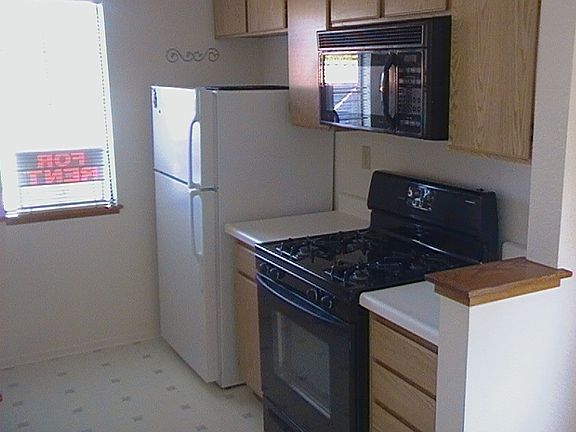 5th image of 10307 Azuaga St Unit 28