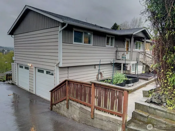 21010 9th Avenue S, Des Moines, WA 98198