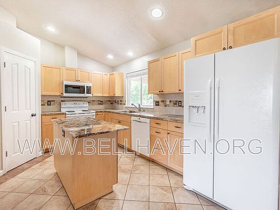 3rd image of 12447 W Norristown St