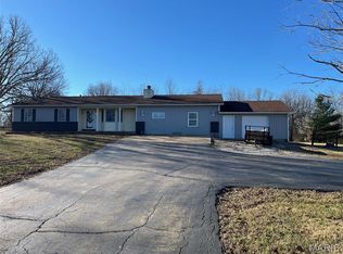 10362 Old 8 E, Mineral Point, MO 63660