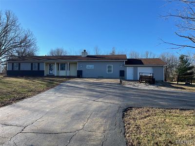 10362 Old 8 E, Mineral Point, MO, 63660
