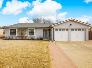 7616 Mapleleaf Dr, North Richland Hills, TX 76182