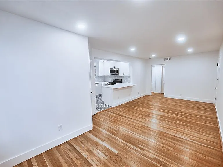 3300 Tom Green St #3 — Photo 7