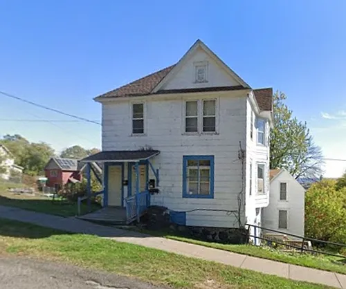 1802 W 3rd St Photo 1