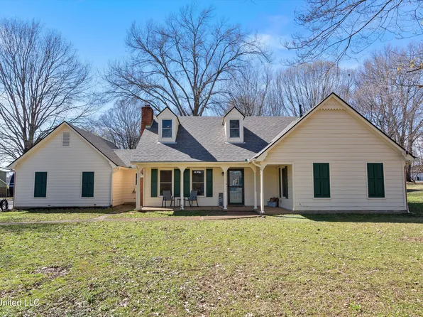 8421 Maplewood Ln, Olive Branch, MS 38654