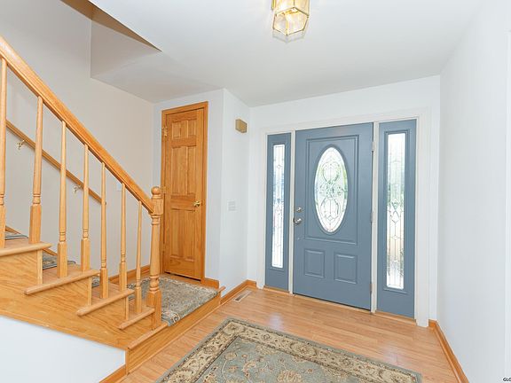 5th image of 22 Maria Dr