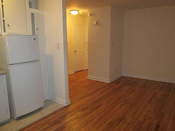 5th image of 13422 87th Ave