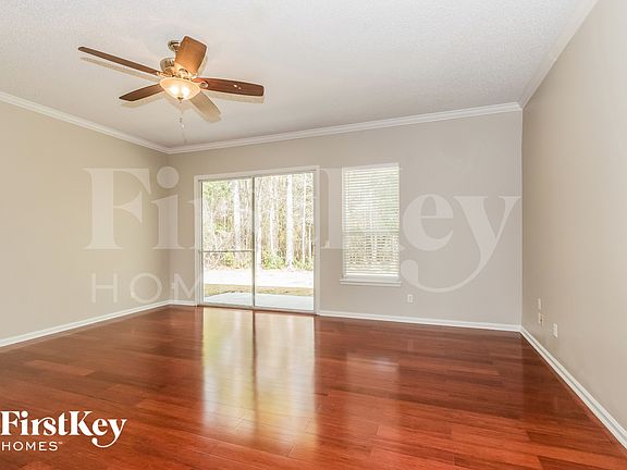 4th image of 5645 Wolf Creek Dr