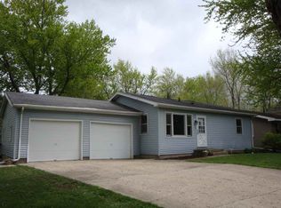 2212 Welworth Ave, Rockford, IL 61108