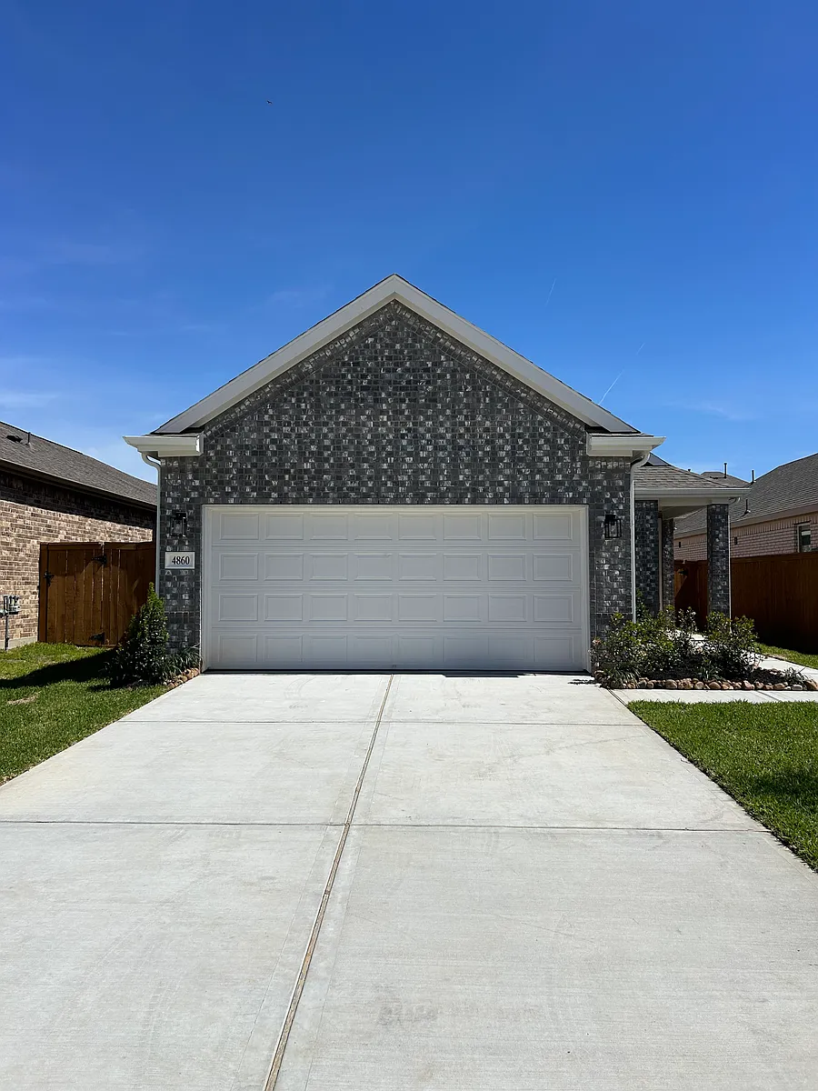 Building Photo - 4860 Vida Vista Dr