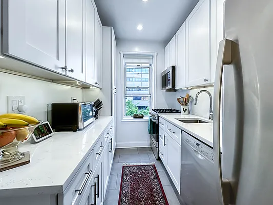 Sold by Brown Harris Stevens Forest Hills LLC | media 13