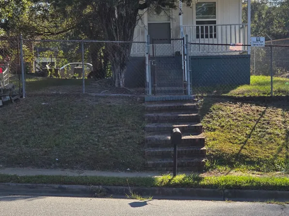 315 S Seale Rd, Phenix City, AL 36869