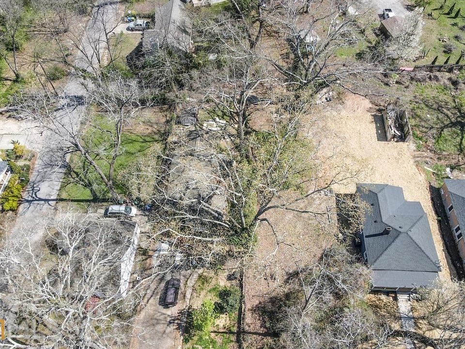 1st image of 33 Mildred Pl NW