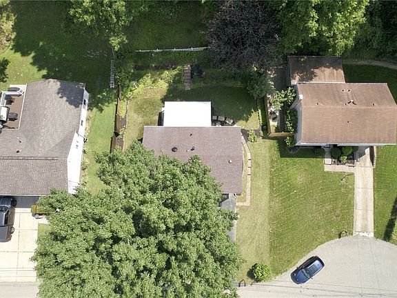 3rd image of 1613 Shawmut Dr