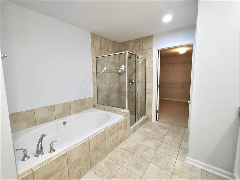 2950 Mount Wilkinson Pkwy SE #402 — Photo 32