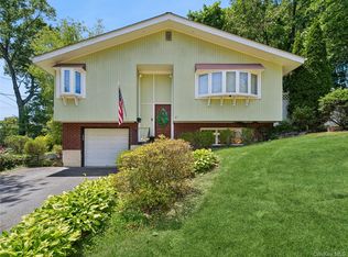 2 Highfield Avenue, Port Washington, NY 11050
