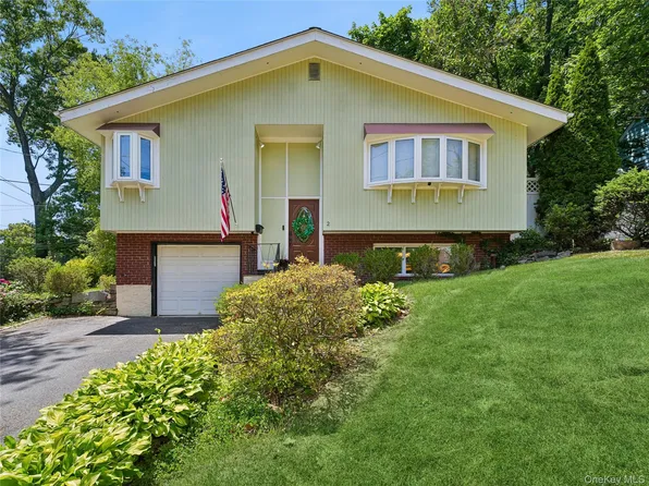 2 Highfield Avenue, Port Washington, NY 11050
