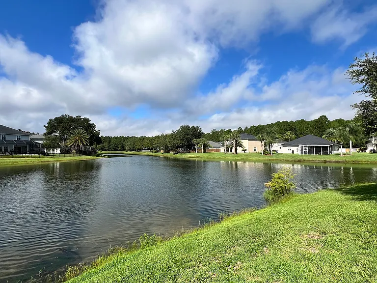 1252 Woodchurch Ln — Photo 44