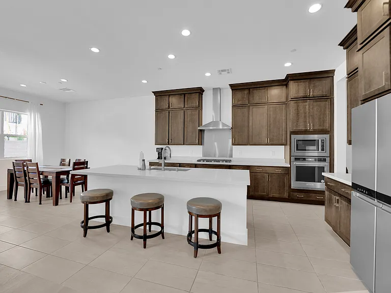 323 Robledo St — Photo 36