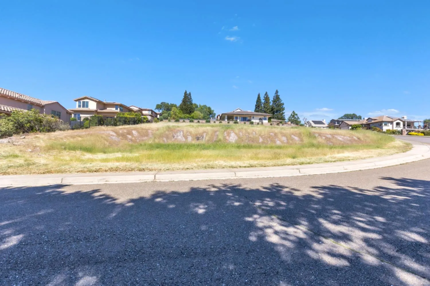 1540 Ridgeview Cir photo 1