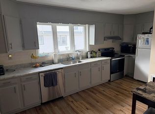 65 Boston Ave #1, Somerville, MA 02144