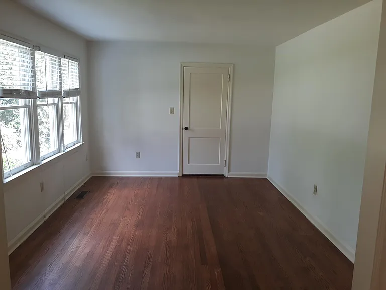 161 Holman Ave — Photo 7