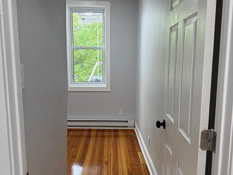 949 E 213th St #2 — Photo 9
