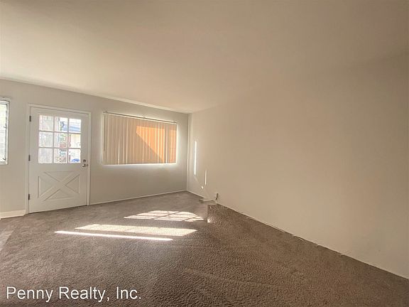 4th image of 1812 Thomas Ave